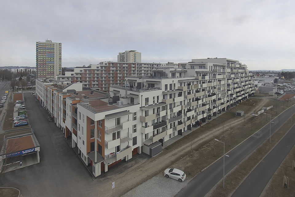 Livebild Baukamera 1 - Webcam 'Gesamtpanorama von Nordwesten' - Baustelle Wohnanlage Quartier 4 Grillweg, Graz-Straßgang (ca. 5 Minuteninterval)